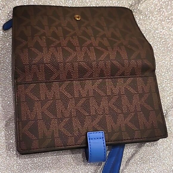 Michael Kors Jet Set Charm Small Phine Wristlet- Oxford - Picture 9 of 14